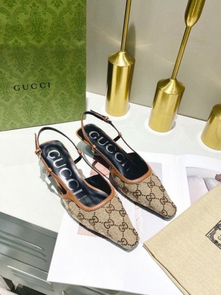 كعب GUCCI