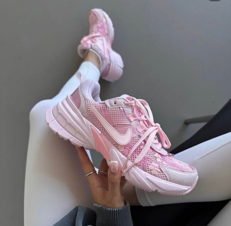 بوت نايك فلور