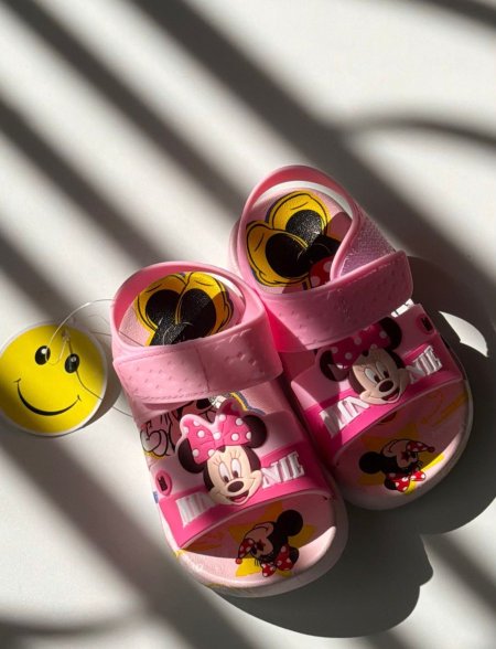 صندل ميكي وميني ماوس