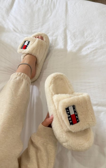 سليبر تومي لزقة